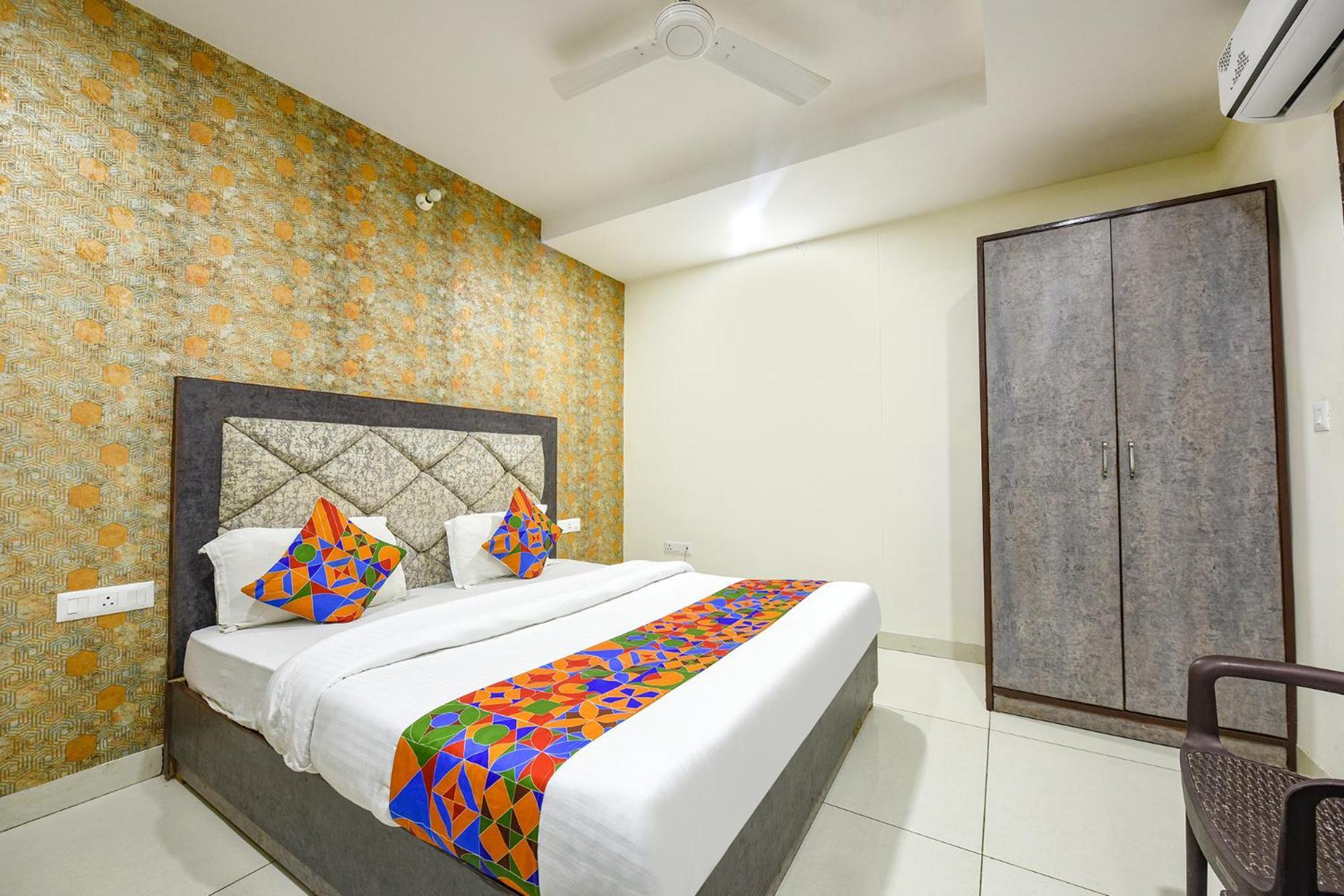 Fabhotel Green Valley Chandigarh Exterior photo