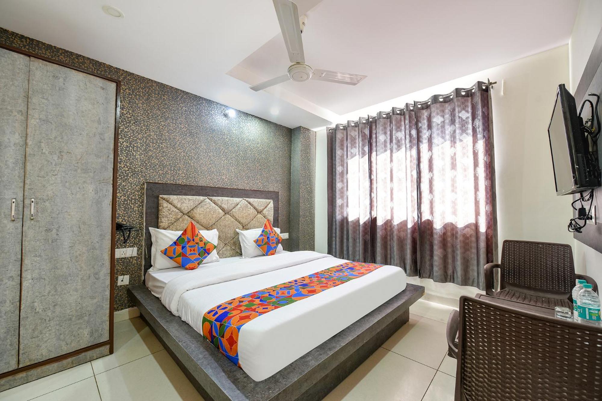 Fabhotel Green Valley Chandigarh Exterior photo
