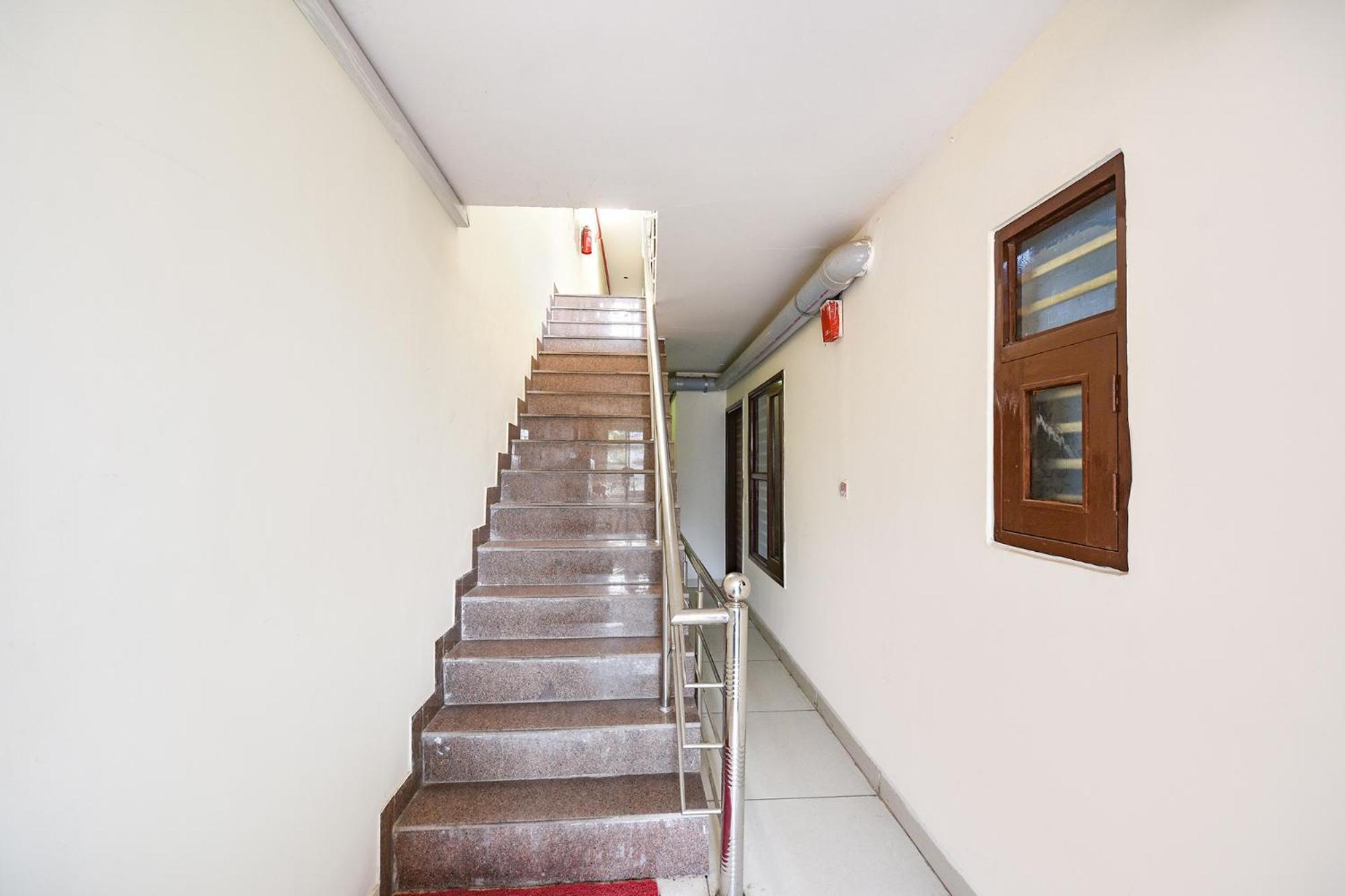 Fabhotel Green Valley Chandigarh Exterior photo