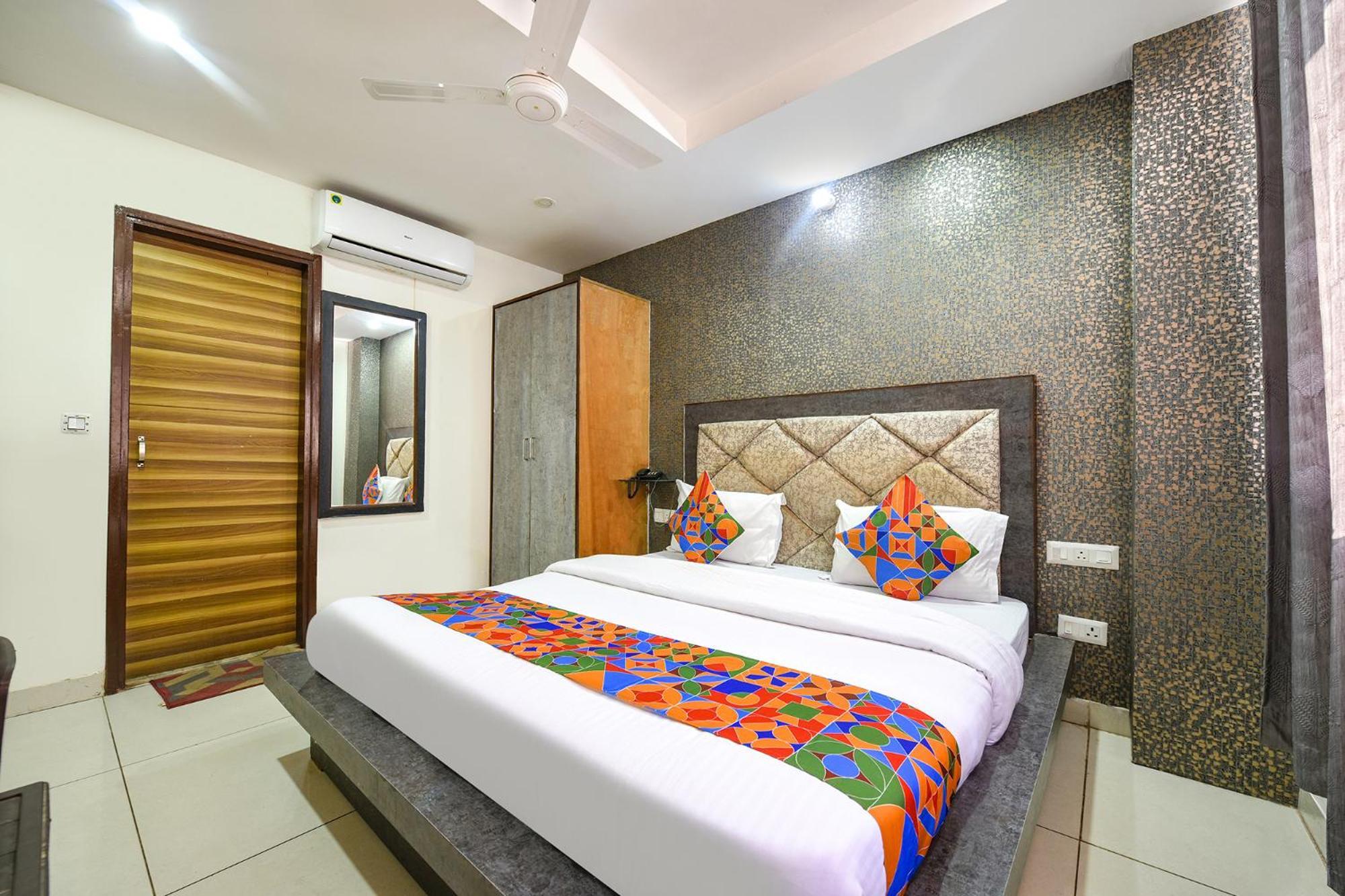 Fabhotel Green Valley Chandigarh Exterior photo