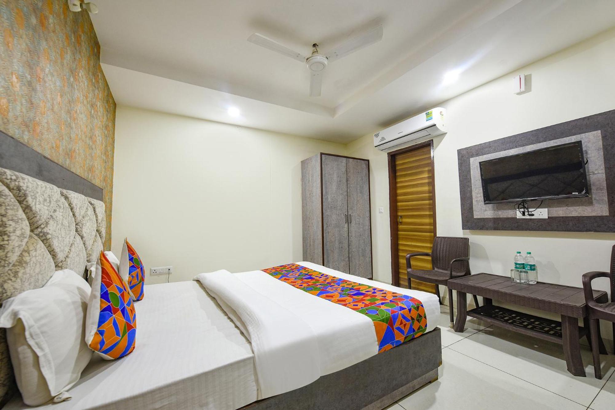 Fabhotel Green Valley Chandigarh Exterior photo